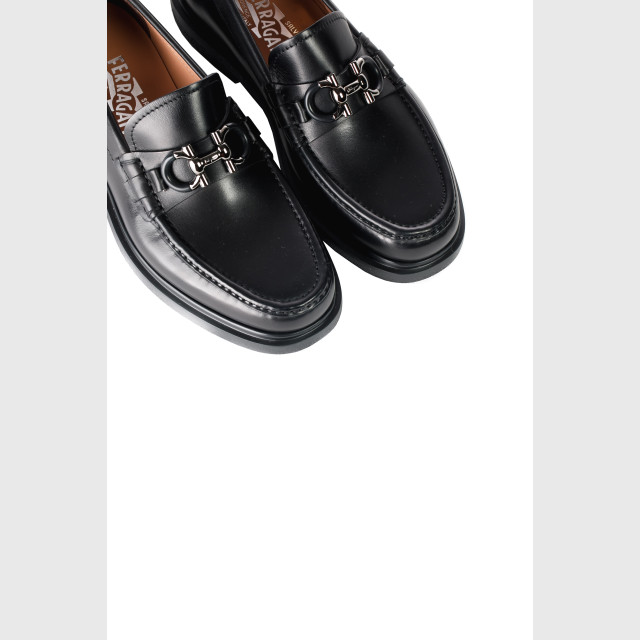 Лоферы Salvatore Ferragamo