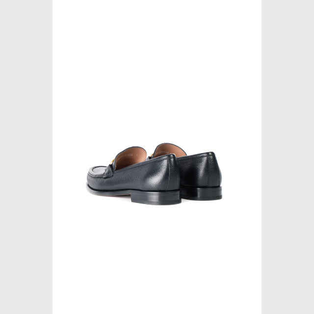 Лофери Salvatore Ferragamo
