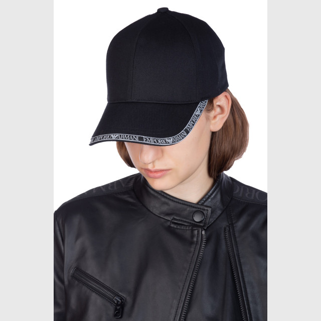 Кепка Emporio Armani