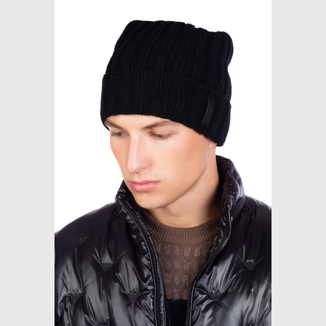 Шапка Emporio Armani