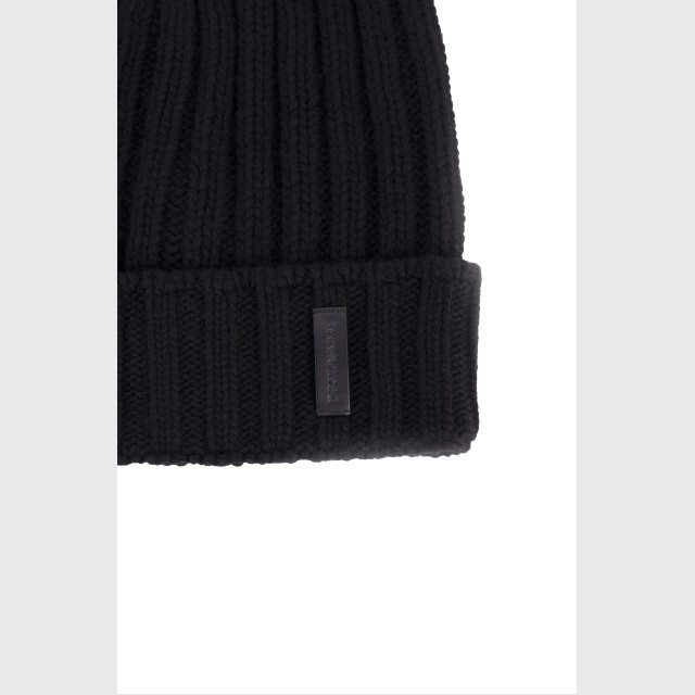 Шапка Emporio Armani