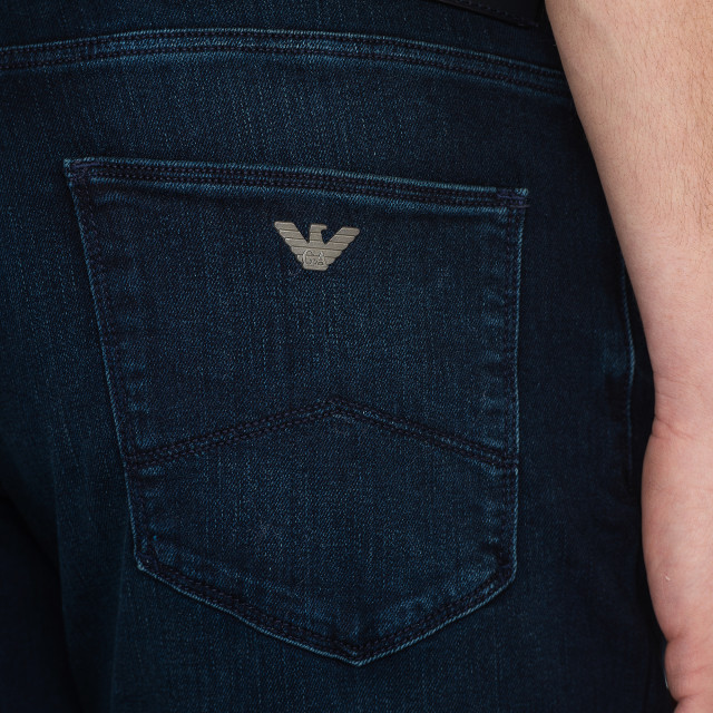 Джинсы Emporio Armani