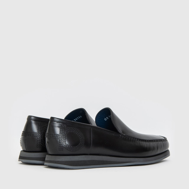 Лофери Salvatore Ferragamo