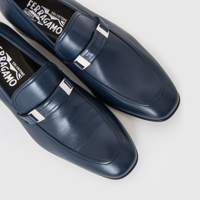 Лофери Salvatore Ferragamo