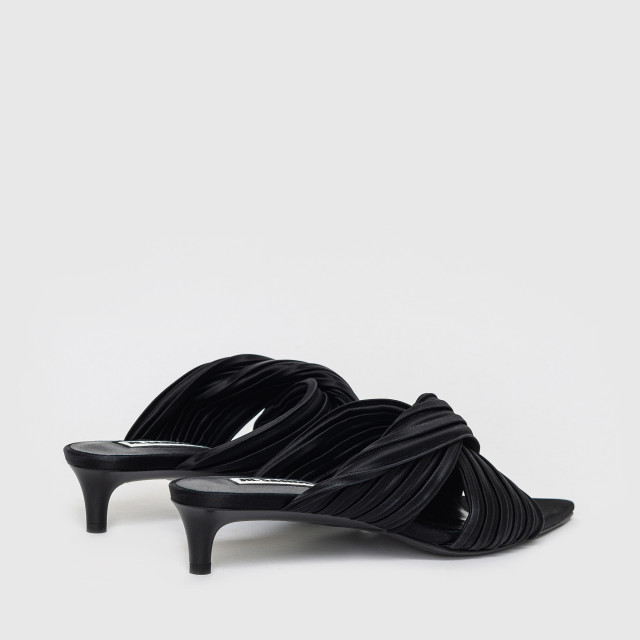 Мюлі  Jil Sander