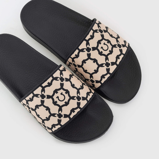 Шльопанці Salvatore Ferragamo