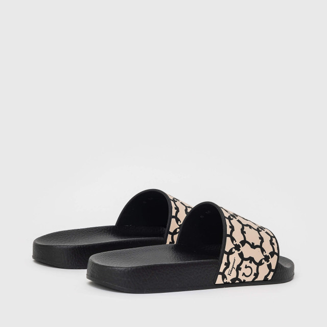 Шльопанці Salvatore Ferragamo