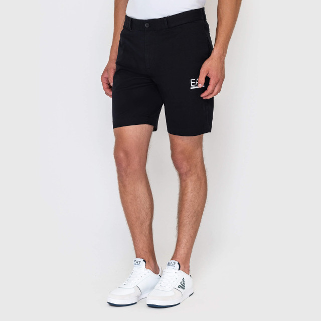 Шорти Emporio Armani EA7