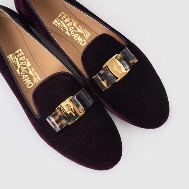 Лофери Salvatore Ferragamo