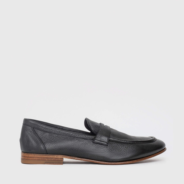 Лофери Corneliani