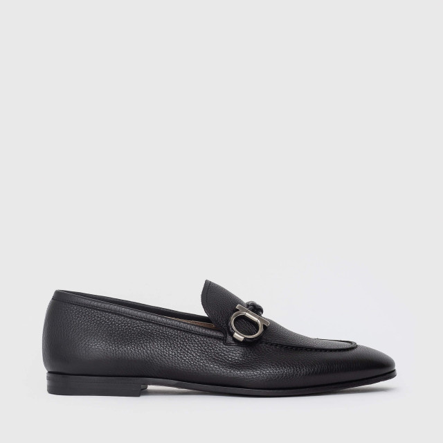 Лофери Salvatore Ferragamo