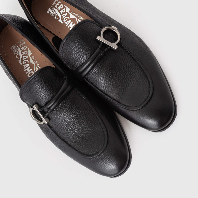 Лофери Salvatore Ferragamo