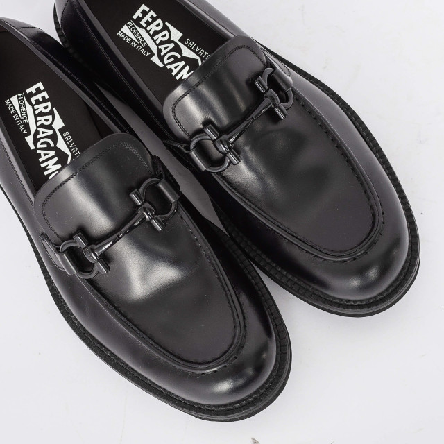 Лофери Salvatore Ferragamo