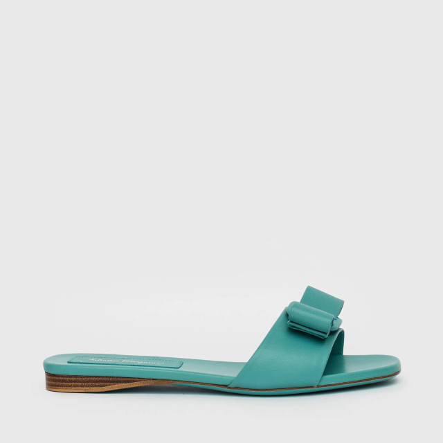 Шльопанці Salvatore Ferragamo