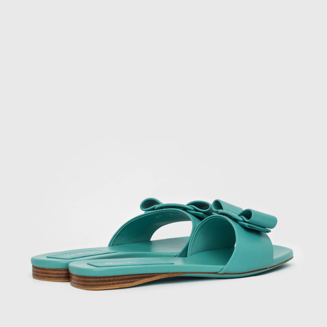 Шльопанці Salvatore Ferragamo