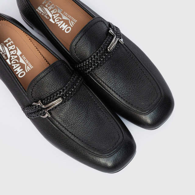 Лофери Salvatore Ferragamo