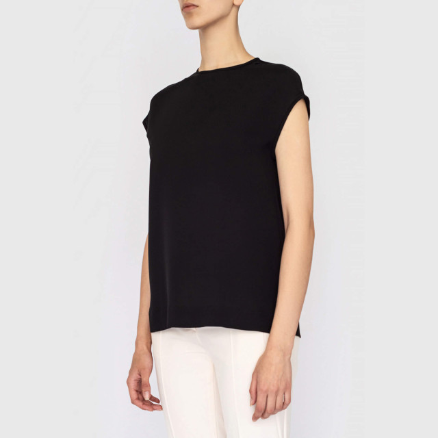 Топ Escada
