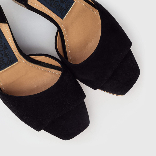 Босоножки Salvatore Ferragamo
