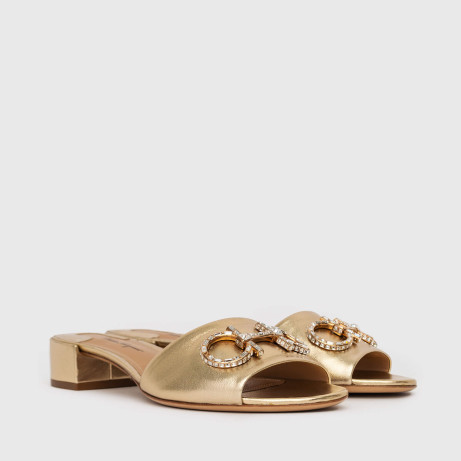 Шльопанці Salvatore Ferragamo