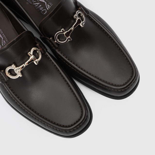 Лофери Salvatore Ferragamo