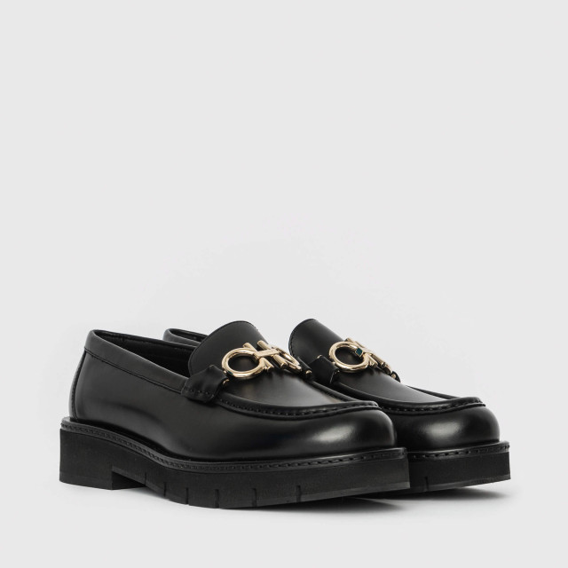 Лофери Salvatore Ferragamo