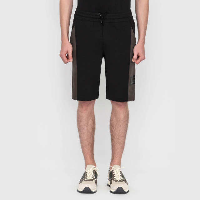 Шорти Emporio Armani EA7