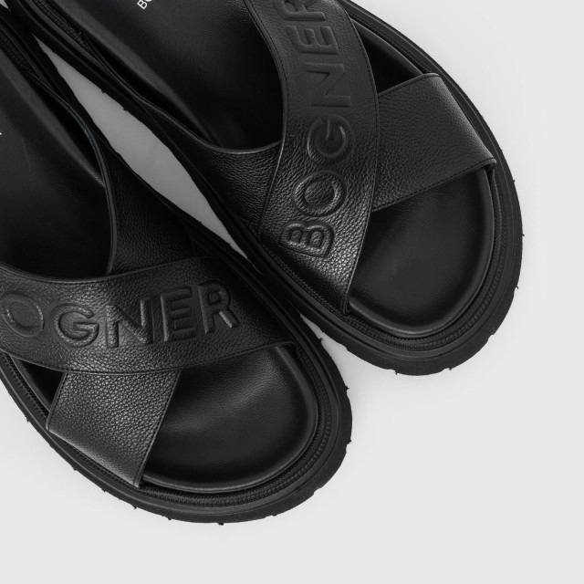 Шльопанці Bogner
