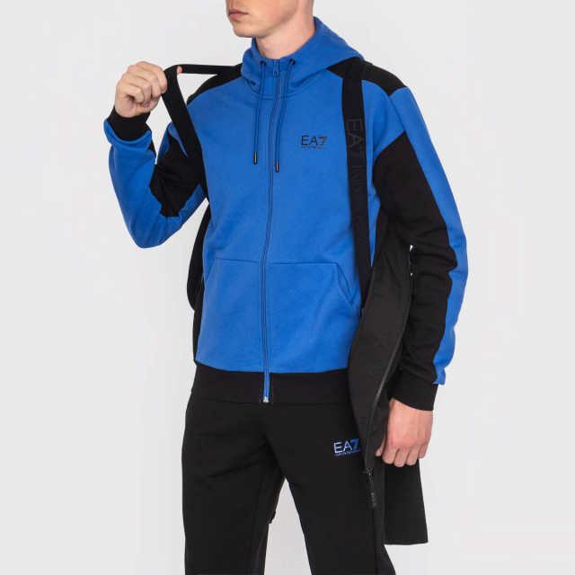 Куртка Emporio Armani EA7