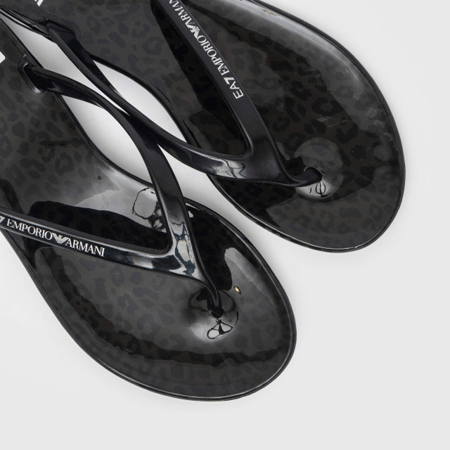 Шлепанцы Emporio Armani EA7