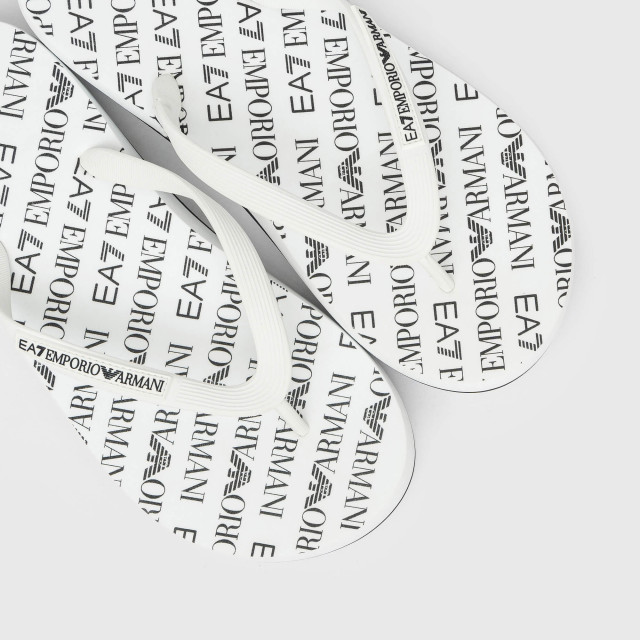 Шлепанцы Emporio Armani EA7  