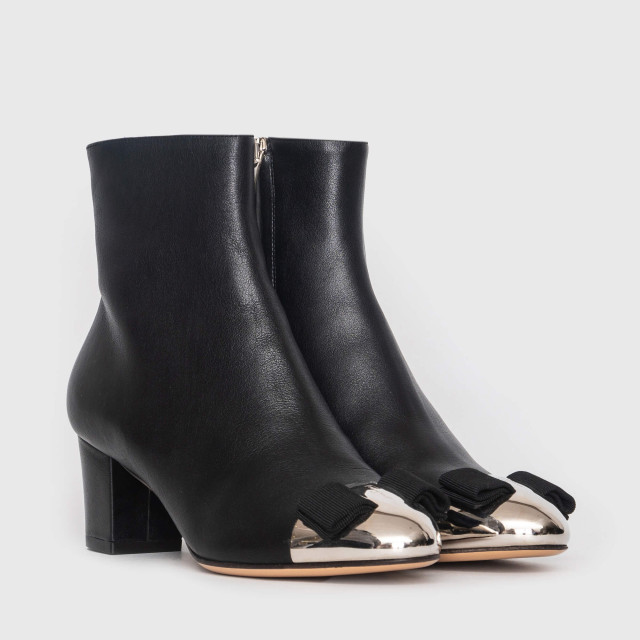 Ботильйони Salvatore Ferragamo