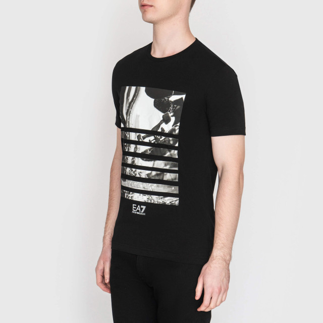 Футболка Emporio Armani EA7