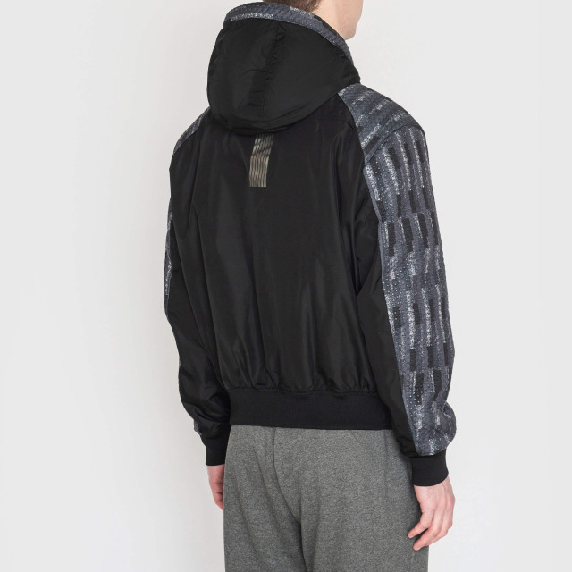 Куртка Emporio Armani EA7