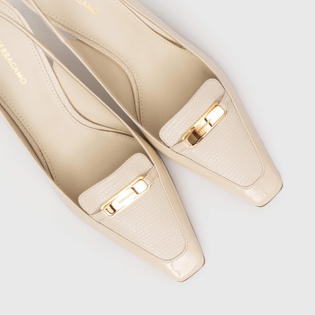 Босоножки Salvatore Ferragamo  
