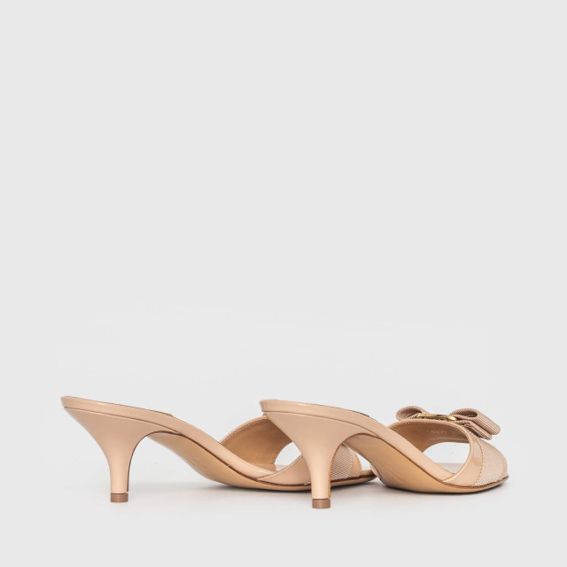 Шльопанці Salvatore Ferragamo