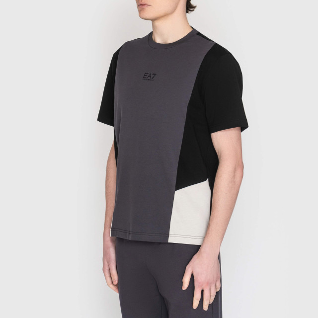 Футболка Emporio Armani EA7