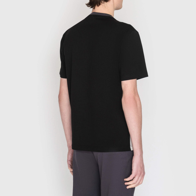 Футболка Emporio Armani EA7