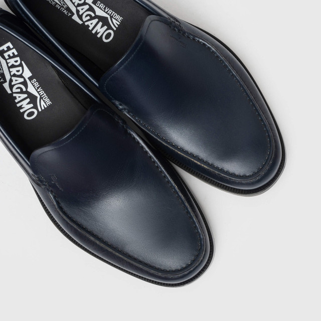 Лофери Salvatore Ferragamo