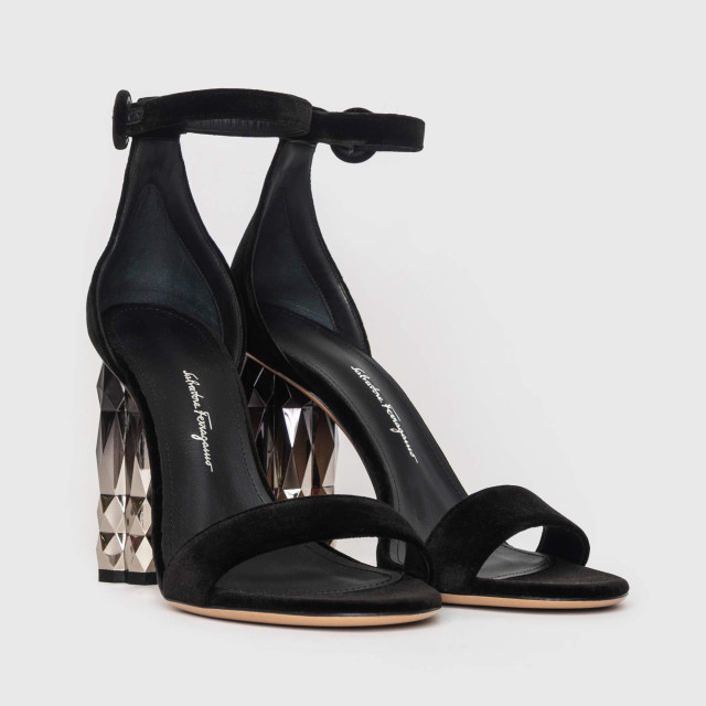 Босоножки Salvatore Ferragamo  