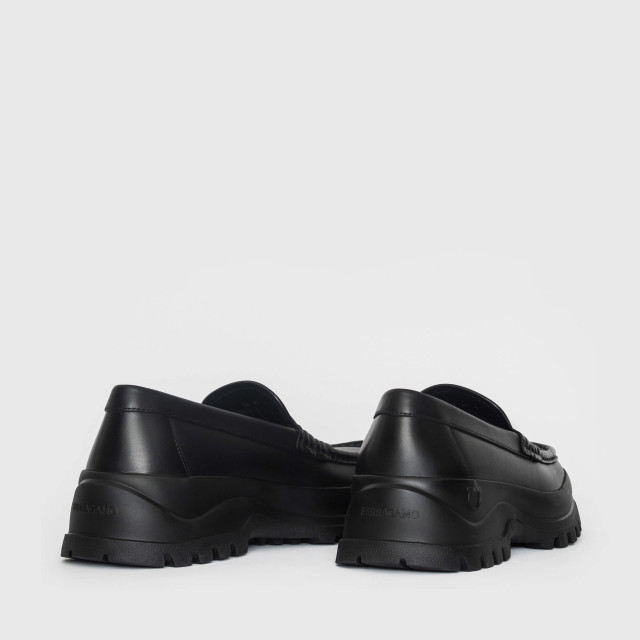Лоферы Salvatore Ferragamo