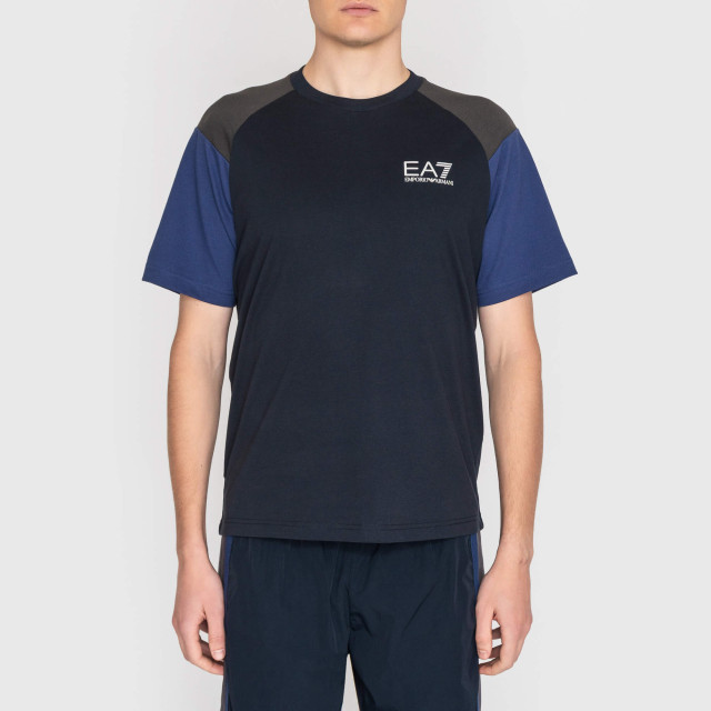 Футболка Emporio Armani EA7