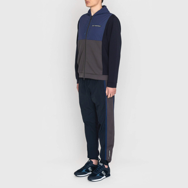 Костюм спортивный Emporio Armani EA7