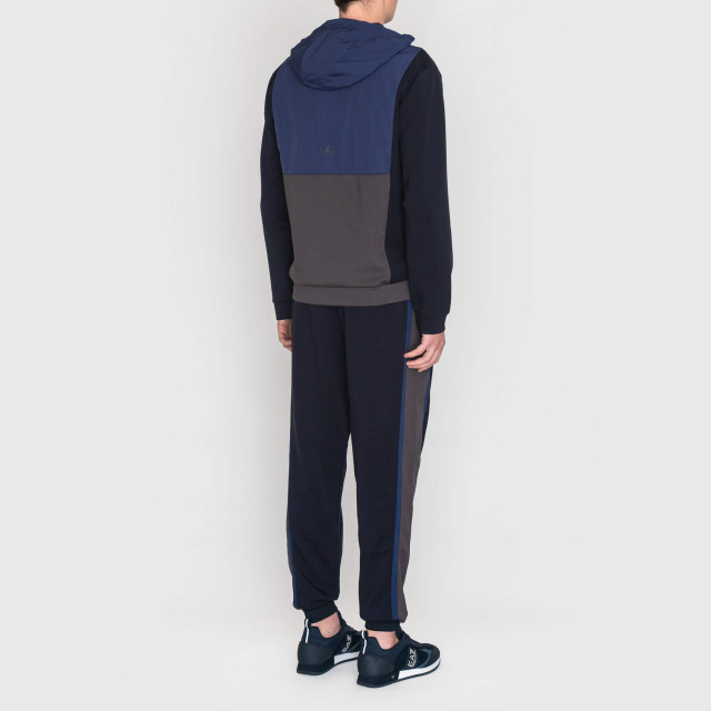 Костюм спортивный Emporio Armani EA7