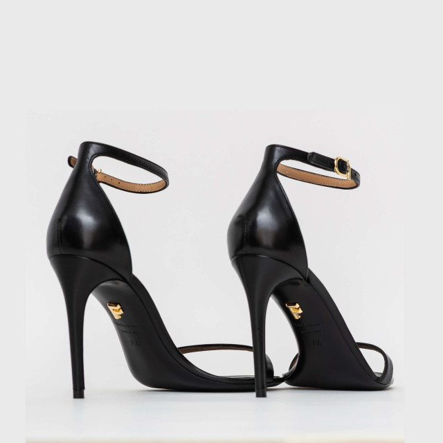 Босоніжки Salvatore Ferragamo 