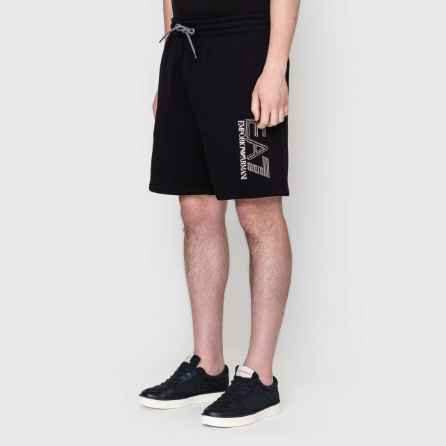 Шорты Emporio Armani EA7