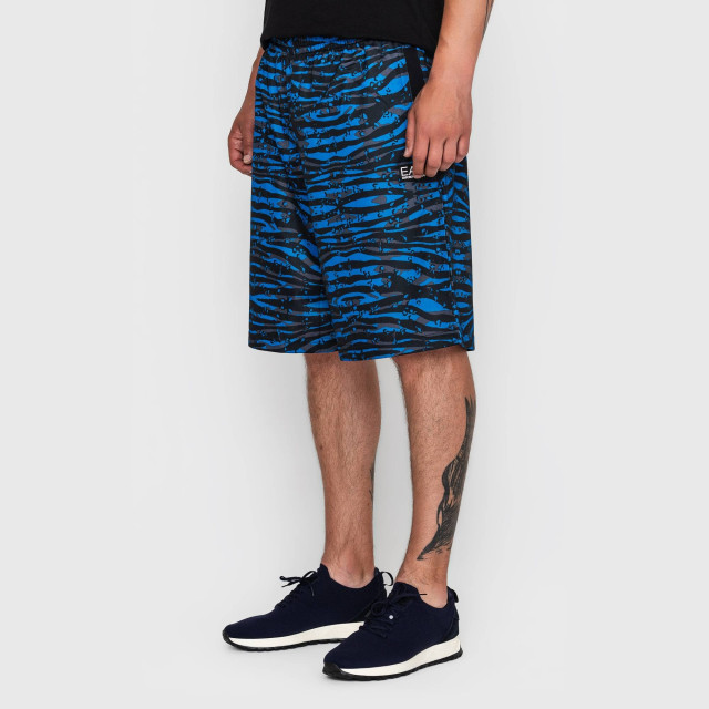 Шорти Emporio Armani EA7