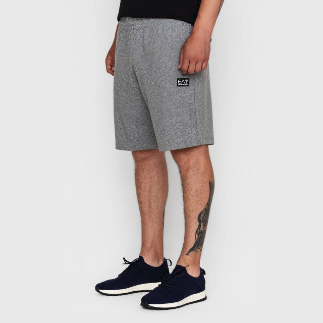 Шорти Emporio Armani EA7