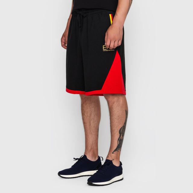 Шорти Emporio Armani EA7