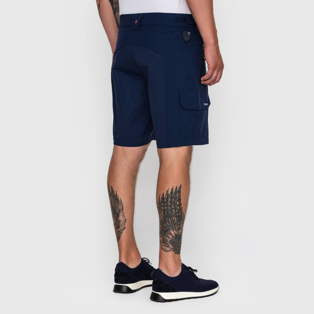 Шорти Emporio Armani EA7