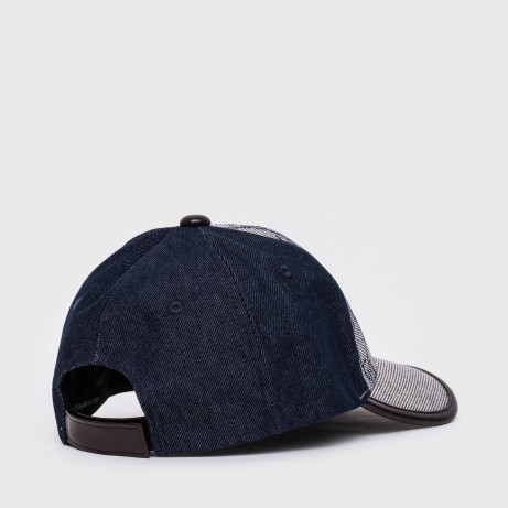 Кепка Emporio Armani